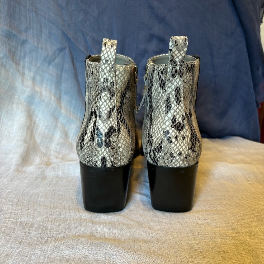 Snakeskin Booties - EUC - Size 8.5 - Picture 3 of 6